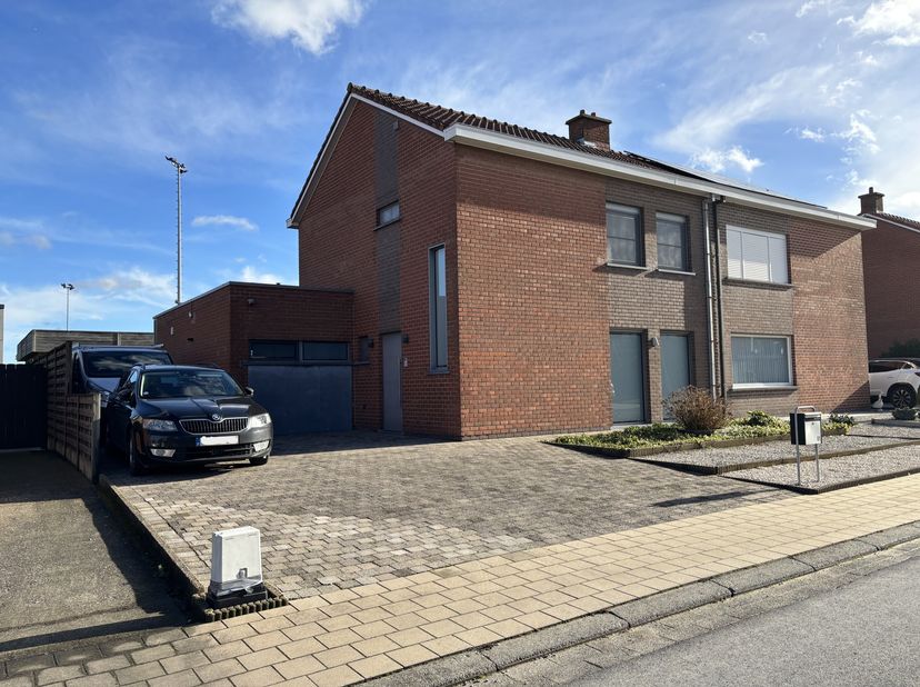 Maison à vendre
                    à 8880 Sint-Eloois-Winkel