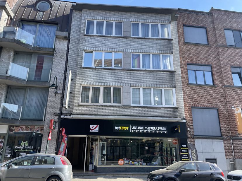 L&#039;appartement est situé dans un quartier calme et confortable avec toutes les commodités à portée de main. À distance de marche, vous trouverez des ma