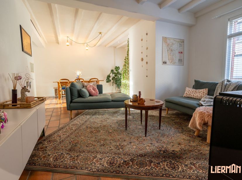 -- Bezoekmoment enkel op afspraak --&lt;br /&gt;
Op zoek naar een instapklare starterswoning, liefst met pit en karakter? Dan is deze gerenoveerde woning te