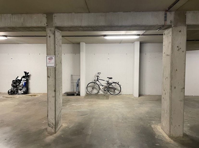Garage à louer
                    à 2000 Antwerpen