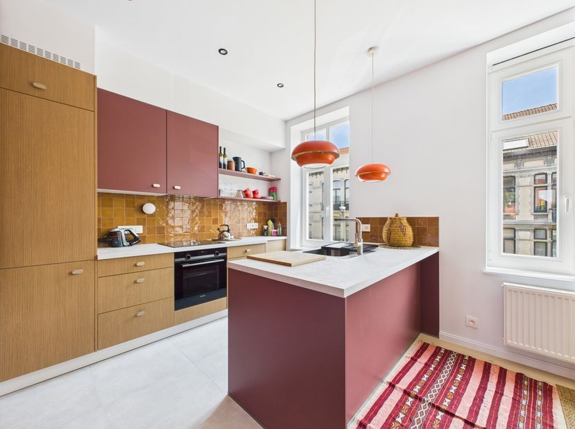 Parc Josaphat | Prachtig onder architectuur gebouwd appartement!&lt;br /&gt;
Het appartement bestaat uit een woon/eetkamer en een open keuken, een doucherui