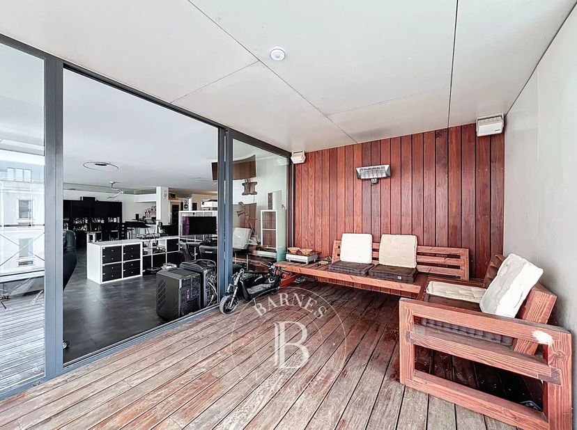 Jubelpark - Etterbeek - Barnes Brussel nodigt u uit om deze exclusieve loft-penthouse flat te ontdekken, ideaal gelegen op een steenworp afstand van d