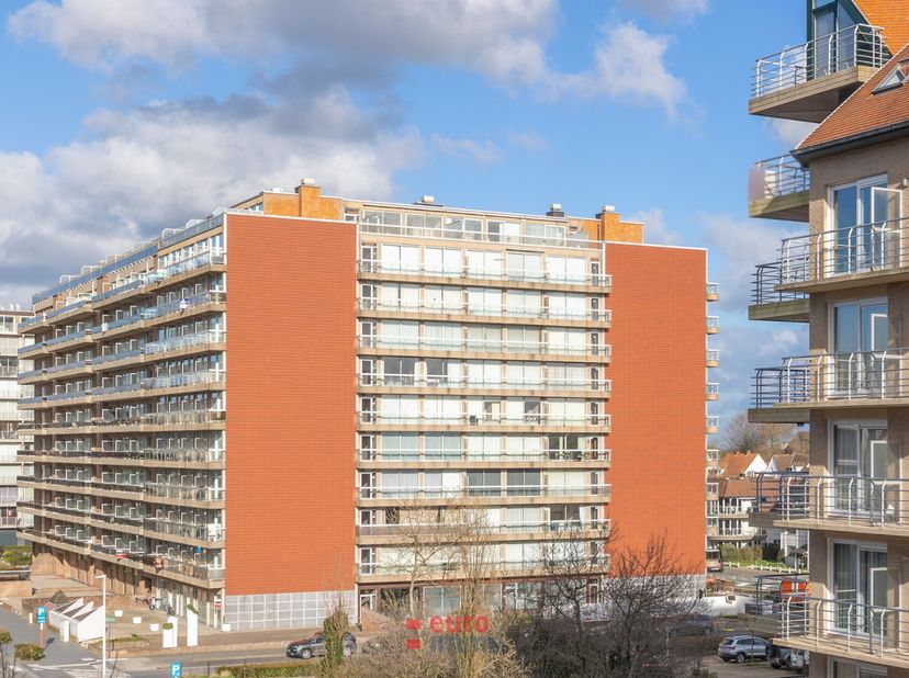 Deze studio biedt u de kans om uw eigen hand te leggen aan uw buitenverblijf aan zee! Bovendien is de inkomhal/slaaphoek multifunctioneel te gebruiken