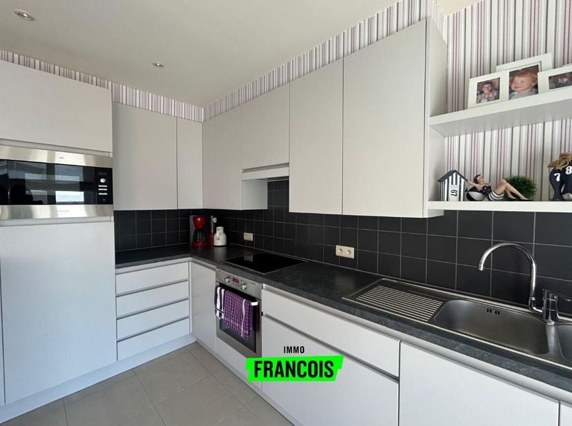 Appartement meublé de 2 pièces avec terrasse ensoleillée et vue latérale sur la mer  à 1 minute de la plage !&lt;br /&gt;
Vous recherchez un appartement spa