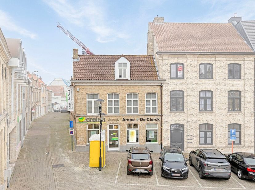 Bien professionnel à vendre
                    à 8630 Veurne