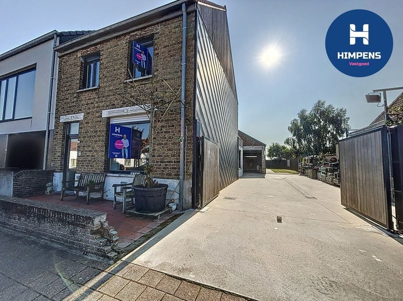 Deze energiezuinige woning (EPC B) met een bewoonbare oppervlakte van 167 m² bevindt zich op een perceel van 512 m² en biedt alles wat u zoekt. De won