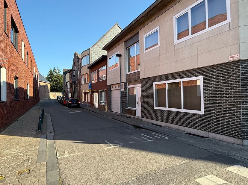 Garage à vendre
                    à 2200 Herentals