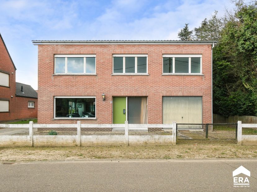 [[ CE BIEN PARTICIPE À LA JOURNÉE MAISONS OUVERTES ERA LE 14/6 DE 9:30 À 10:30 ]]&lt;br /&gt;
Ce bien participe à la Journée Maisons Ouvertes ERA. Visitable