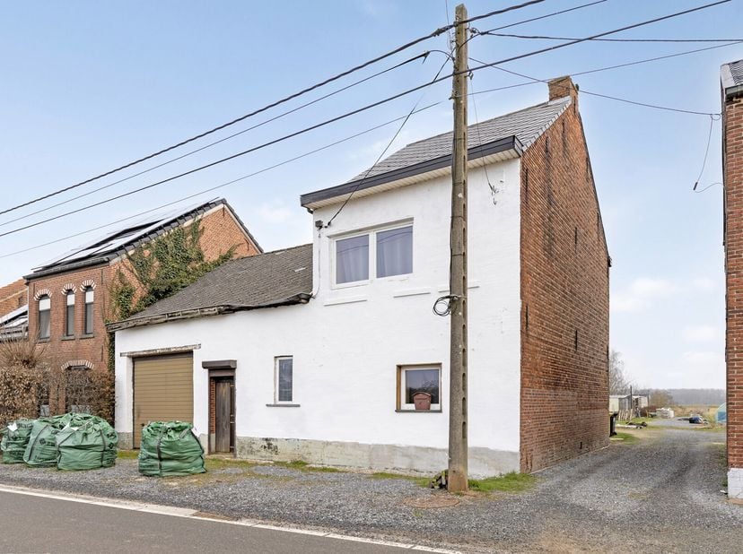 Ben je op zoek naar een woning met eindeloos potentieel? Deze vrijstaande woning in het pittoreske Werchter biedt talloze mogelijkheden voor wie een w