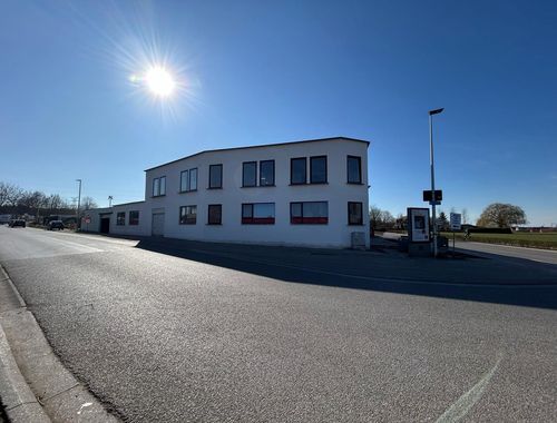                                        Bâtiment d’entreprise à louer à Schelle, € 1.235
