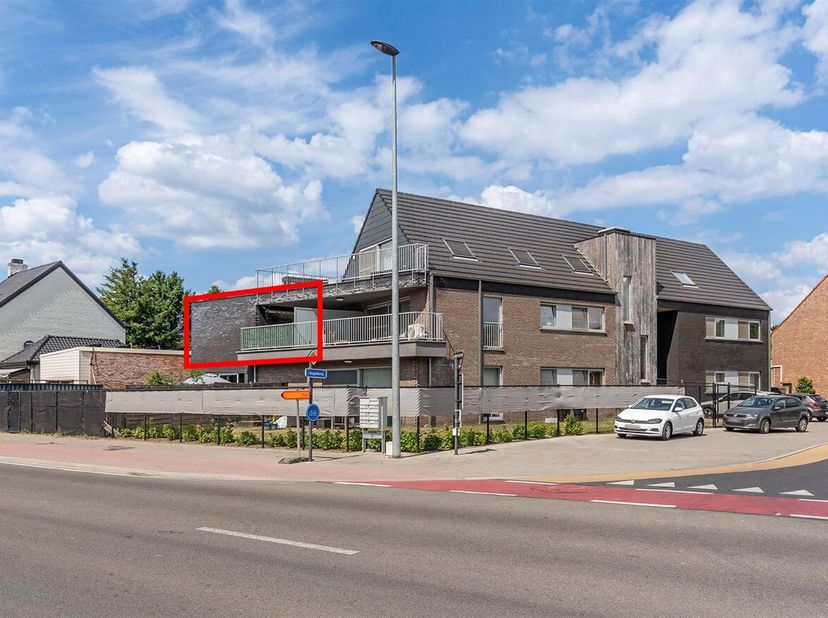 Locatie&lt;br /&gt;
Het Appartement bevindt zich op een uitstekende locatie in Balen (Schoor), met een uitstekende Mobiscore van 7,3/10.  Het treinstation v