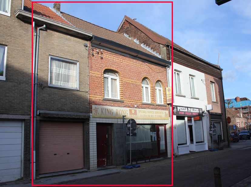 Dit te renoveren handelspand gelegen in Haasdonk was een voormalig bakkerij. &lt;br /&gt;
&lt;br /&gt;
Op het gelijkvloers bevindt zich de ontvangstruimte.&lt;br /&gt;