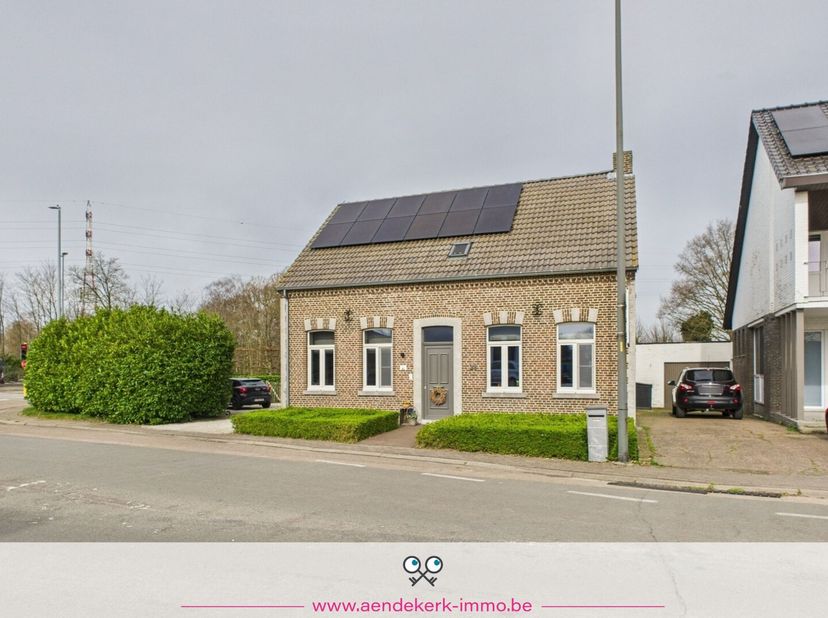 Maison à vendre
                    à 3960 Bree