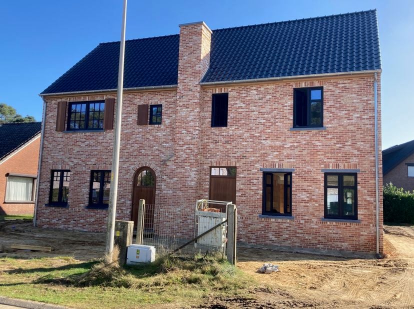 Maison à vendre
                    à 3670 Meeuwen