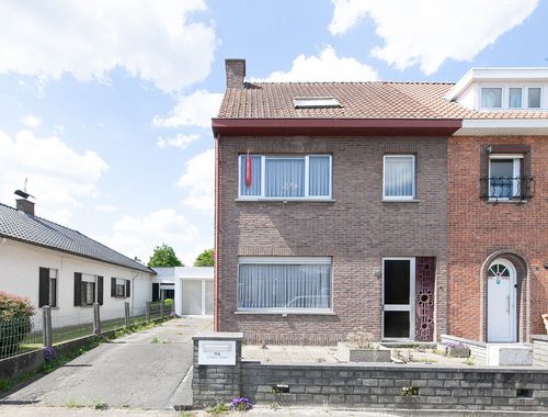                                         Maison à vendre à Belsele, € 191.000
