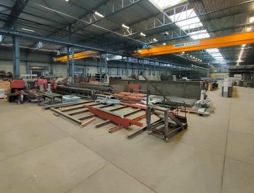                                         Bâtiment commercial à louer à Tubize, € 25.000
