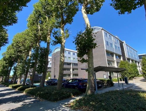                                         Bureaux à louer à Merelbeke, € 8.350
