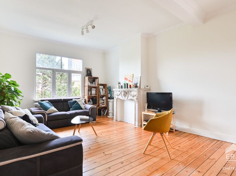 [[ DIT PAND NEEMT DEEL AAN DE ERA OPEN HUIZEN DAG OP 14/6 VAN 14:30 TOT 15:30 ]]ERA CHATELAIN stelt u dit gerenoveerde appartement voor (gerenoveerd i