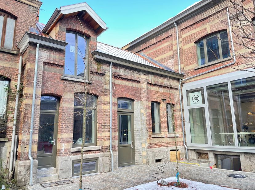 AMBACHT ruimte te koop (98m²) - Meymo - Brussel - Sint-Jans-Molenbeek.&lt;br /&gt;
MEYMO is een prestigieus renovatieproject dat een historisch douanegebouw