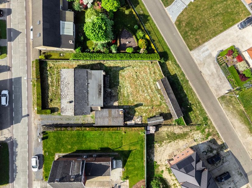 Terrain à vendre
                    à 3540 Donk