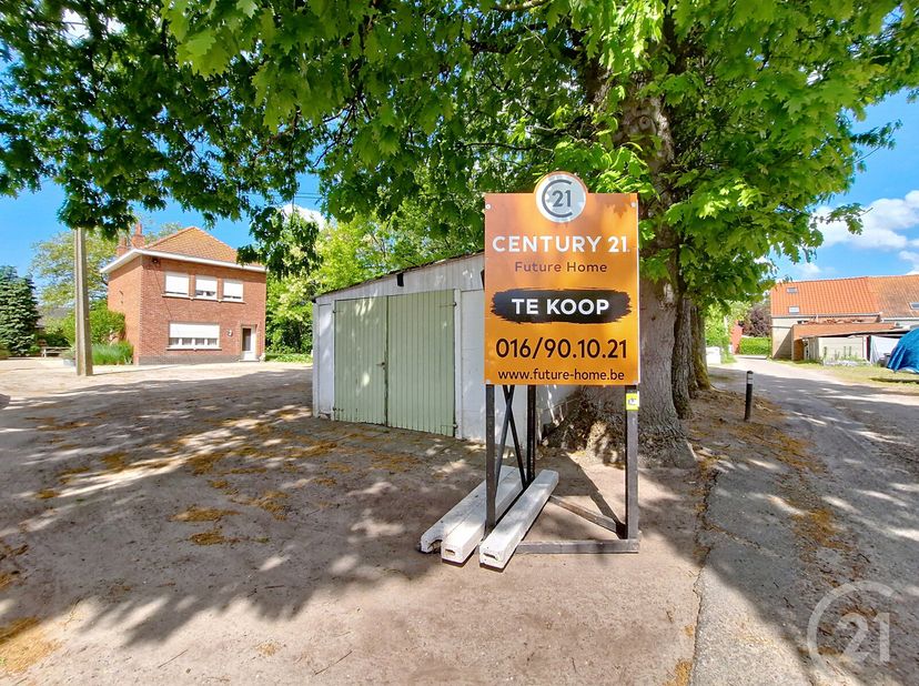 Te renoveren woning te koop in Tremelo!&lt;br /&gt;
Ontdek deze rustig gelegen woning van maar liefst 208 m².&lt;br /&gt;
De woning ligt in een doodlopende straat