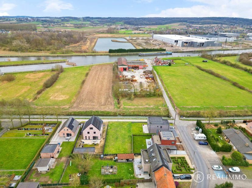 Terrain à vendre
                    à 8580 Avelgem
