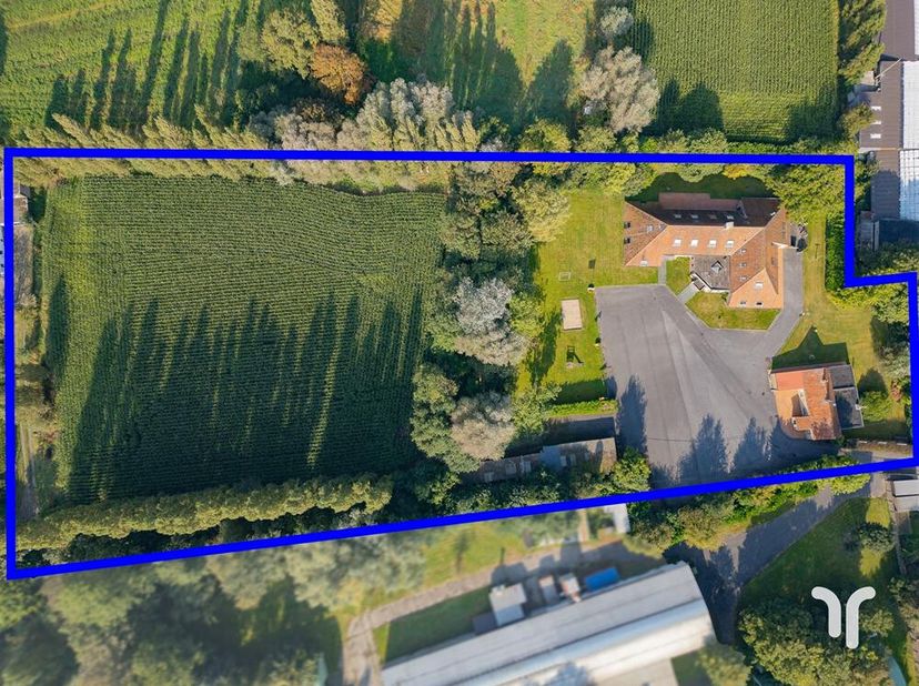 Bien professionnel à vendre
                    à 8460 Oudenburg