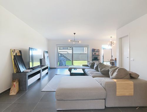                                         Maison à louer à Roeselare, € 950
