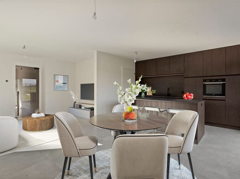 Landelijke nieuwbouwwoning te koop op een zeer ruime grond (768m²).&lt;br /&gt;
Koop nu aan zeer gunstige voorwaarden!&lt;br /&gt;
Top gelegen op 5 minuten van he