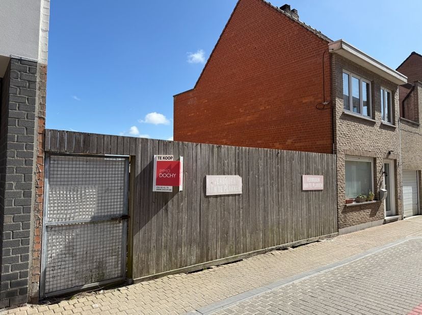 Terrain à vendre
                    à 8660 De Panne