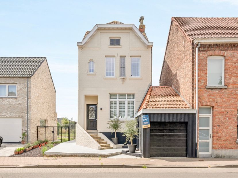 Inscrivez-vous à notre moment de visite le samedi matin 19/07 via le lien suivant : https://benjaminverkoopt.be/panden/kwalitatief_gerenoveerde-alleen