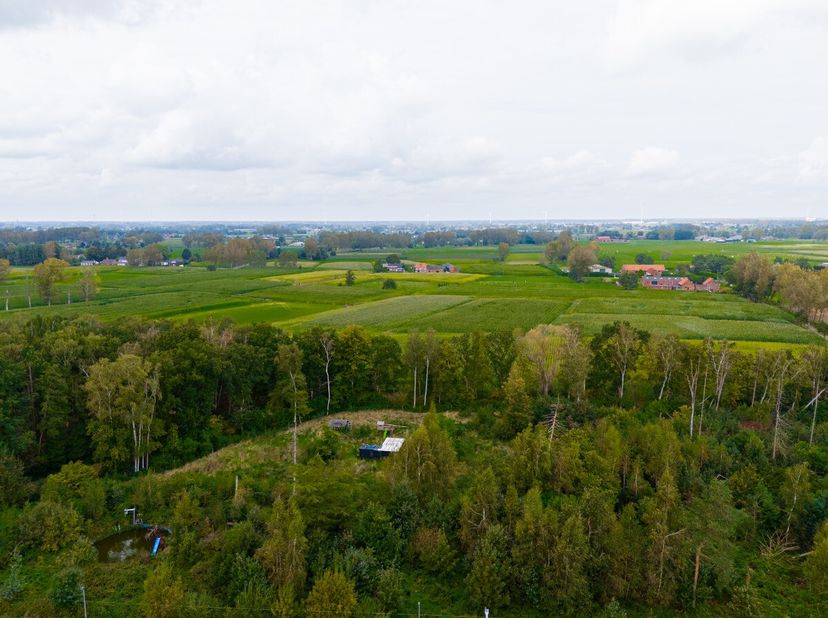 Plannen om te bouwen in Beveren? Lees hier dan zeker even verder!De uitstekende ligging tussen centrum Beveren en Sint-Niklaas met vlotte bereikbaarhe