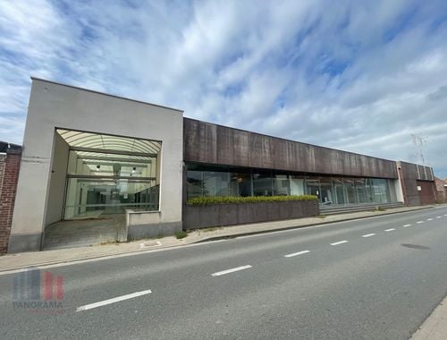                                         Bedrijfsgebouw te huur in Staden, € 6.700
