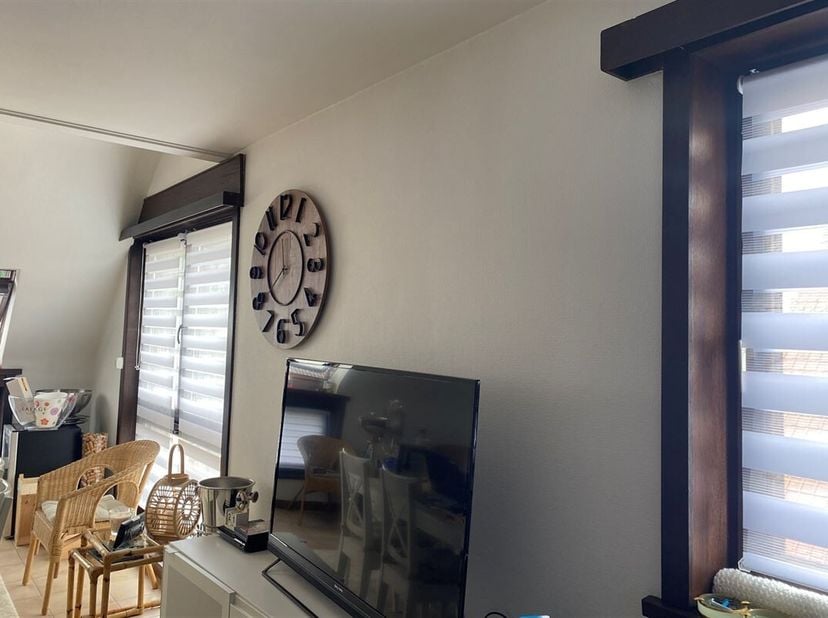 TEMPLEUVE Quelques photos (vide et occupé) de ce Très agréable appartement duplex de 123 m2 situé au 2ème étage (avec ascenseur) d&#039;une petite copropri