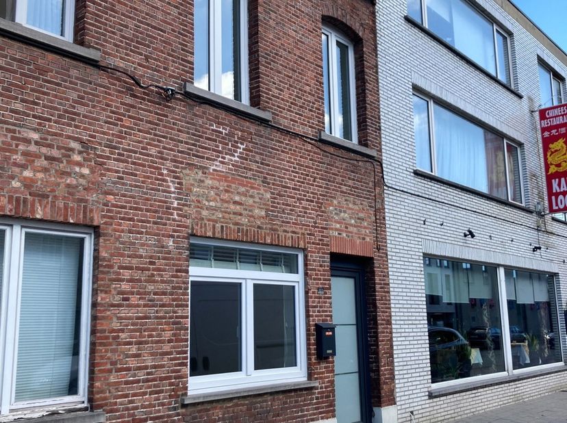 Maison à louer
                    à 2400 Mol