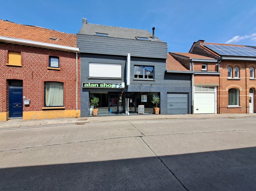 Bien professionnel à louer
                    à 9550 Herzele