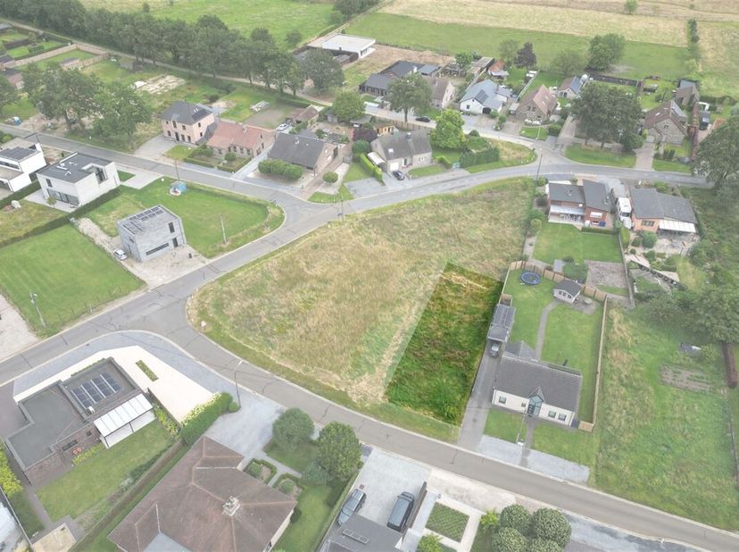 Terrain à vendre
                    à 3580 Beringen