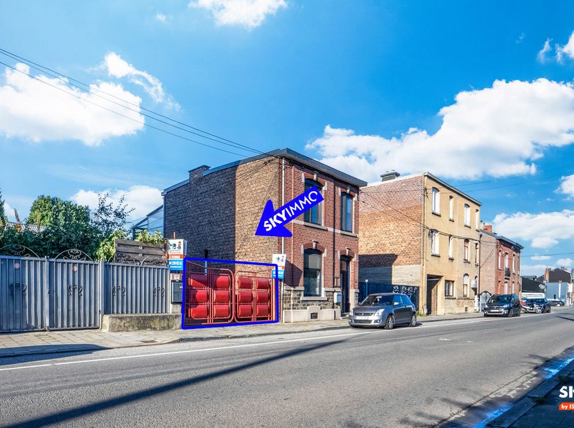 L&#039;agence SKYIMMO a le plaisir de vous proposer cet ENTREPÔT de 226m²&lt;br /&gt;
Vous cherchez un espace idéal pour lancer ou développer votre activité ? Ne
