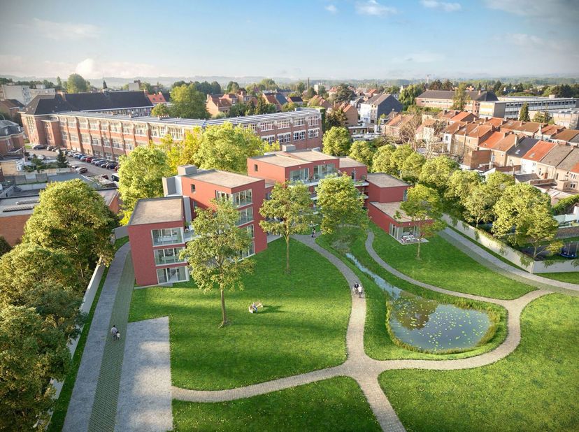GOEDGELEGEN mooie ruime appartementen met groot terras en zicht op tuin en de vijver!