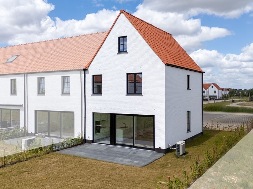 Deze BEN woning is gebouwd met oog voor detail, waarbij telkens een stap verder is gezet dan “de standaard”.&lt;br /&gt;
Dankzij een E-peil van 27, warmtepo