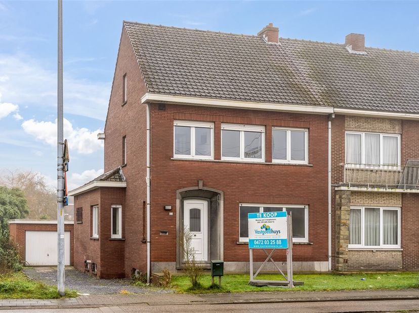 Maison à vendre
                    à 2400 Mol