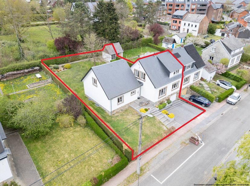 PORTE OUVERTE LE 24 MAI DE 11H à 14HLagence ERA BLUX a le plaisir de vous présenter cette superbe maison située dans un quartier recherché de Marche-e