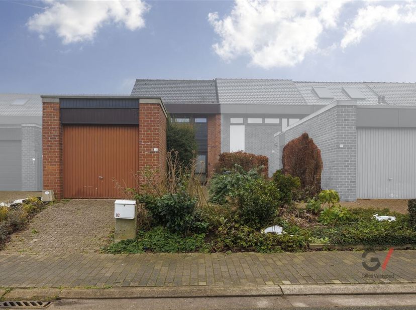 Charmante woning met grote tuin&lt;br /&gt;
Ontdek deze woning in Herent, perfect voor wie op zoek is naar ruimte en comfort. Met drie ruime slaapkamers bie