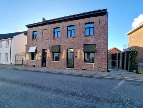                                         Handelsgelijkvloers te huur in Meise, € 920
