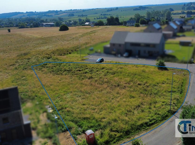 Opportunité rare à Haillot  Parcelle de 15 ares 51 à vendre !Au cur du charmant village de Haillot (commune dOhey), dans un lotissement récent, laisse