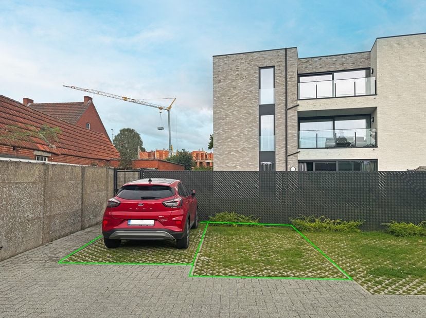Autostaanplaats in residentie &quot;BEIRENDONCK&quot;&lt;br /&gt;
&lt;br /&gt;
Bent u op zoek naar een autostaanplaats in Zandhoven? &lt;br /&gt;
&lt;br /&gt;
De autostaanplaats is gel