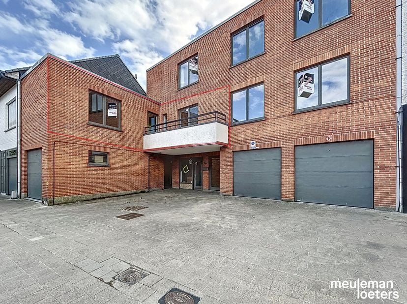 Dit lichtrijk appartement geniet van een rustige doch centrale ligging nabij het historisch centrum van Brugge.&lt;br /&gt;
Het appartement is gelegen op de