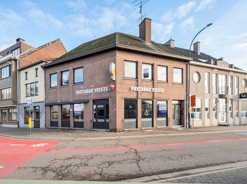 Bien professionnel à vendre
                    à 3740 Bilzen