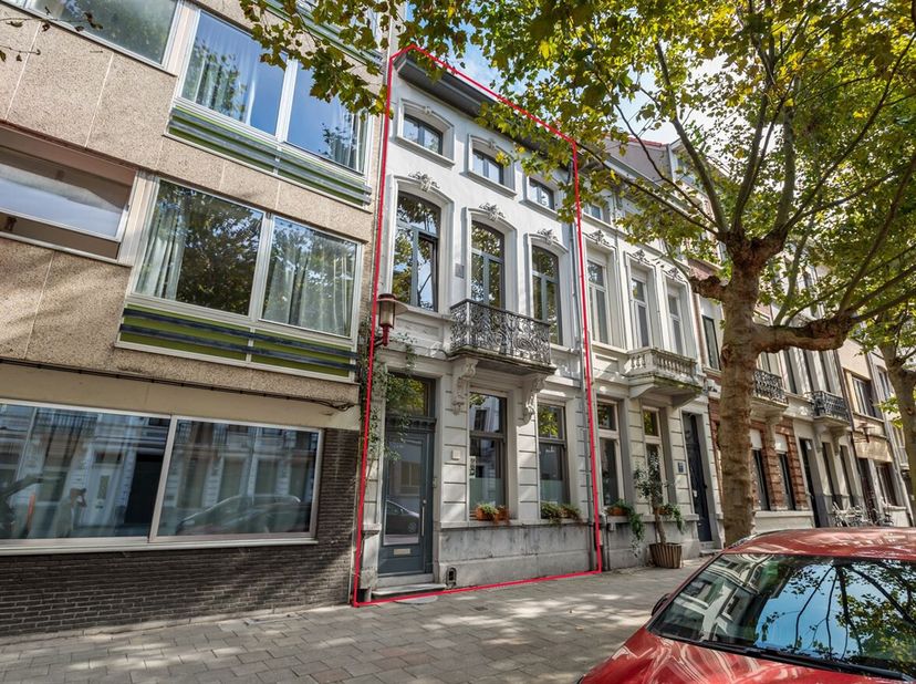 Maison à louer
                    à 2060 Antwerpen