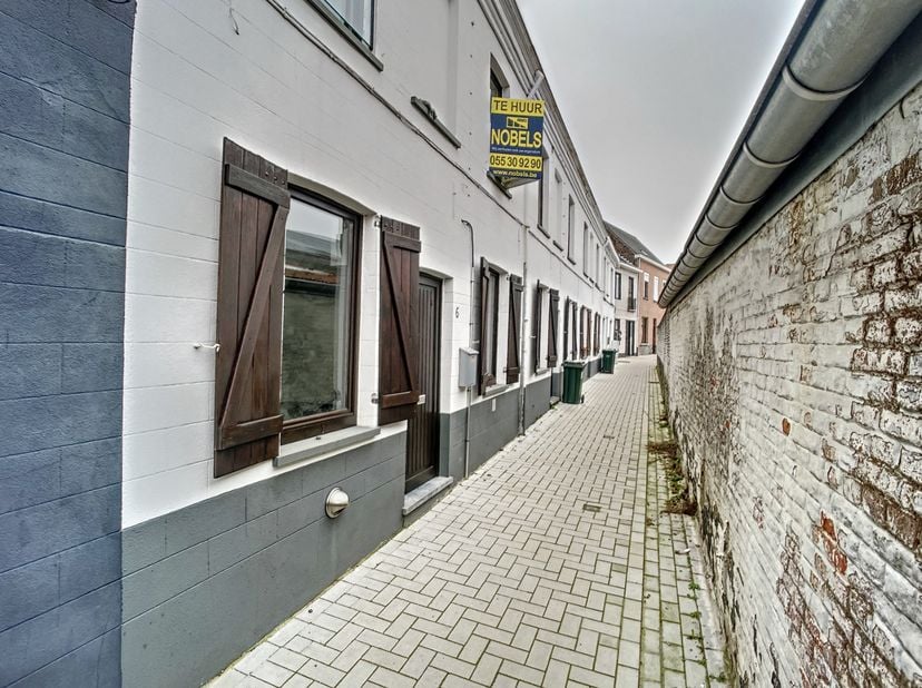 Maison à louer
                    à 9700 Leupegem